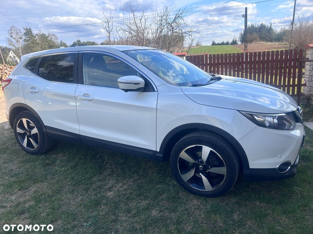 Nissan Qashqai 1.2 DIG-T N-Connecta - 1