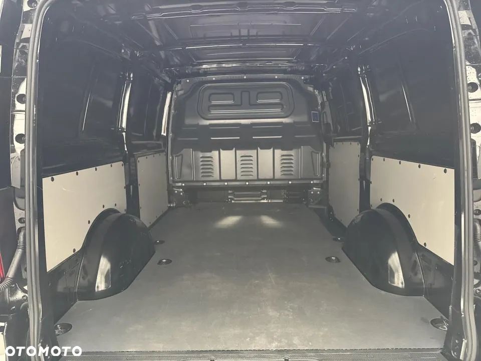 Mercedes-Benz eVito - 21