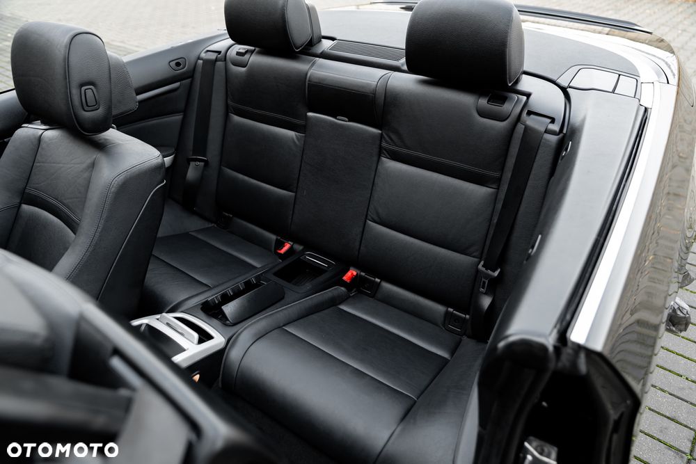 BMW Seria 3 325i Cabrio M Sport Edition - 29