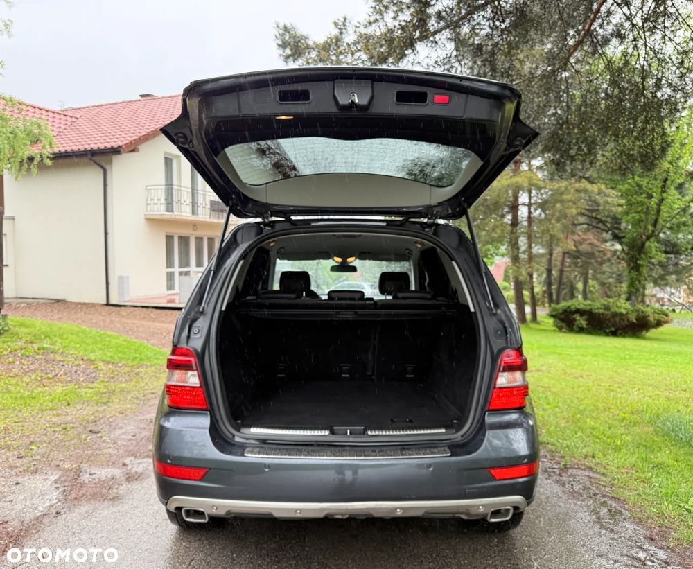 Mercedes-Benz ML 300 CDI 4-Matic - 32