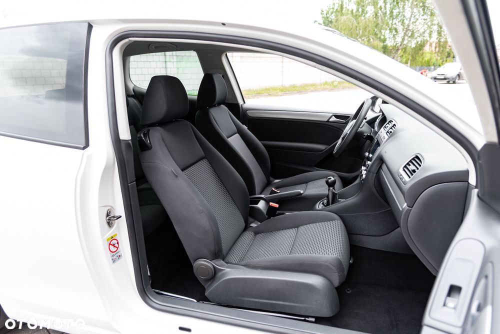 Volkswagen Golf 1.6 United - 21