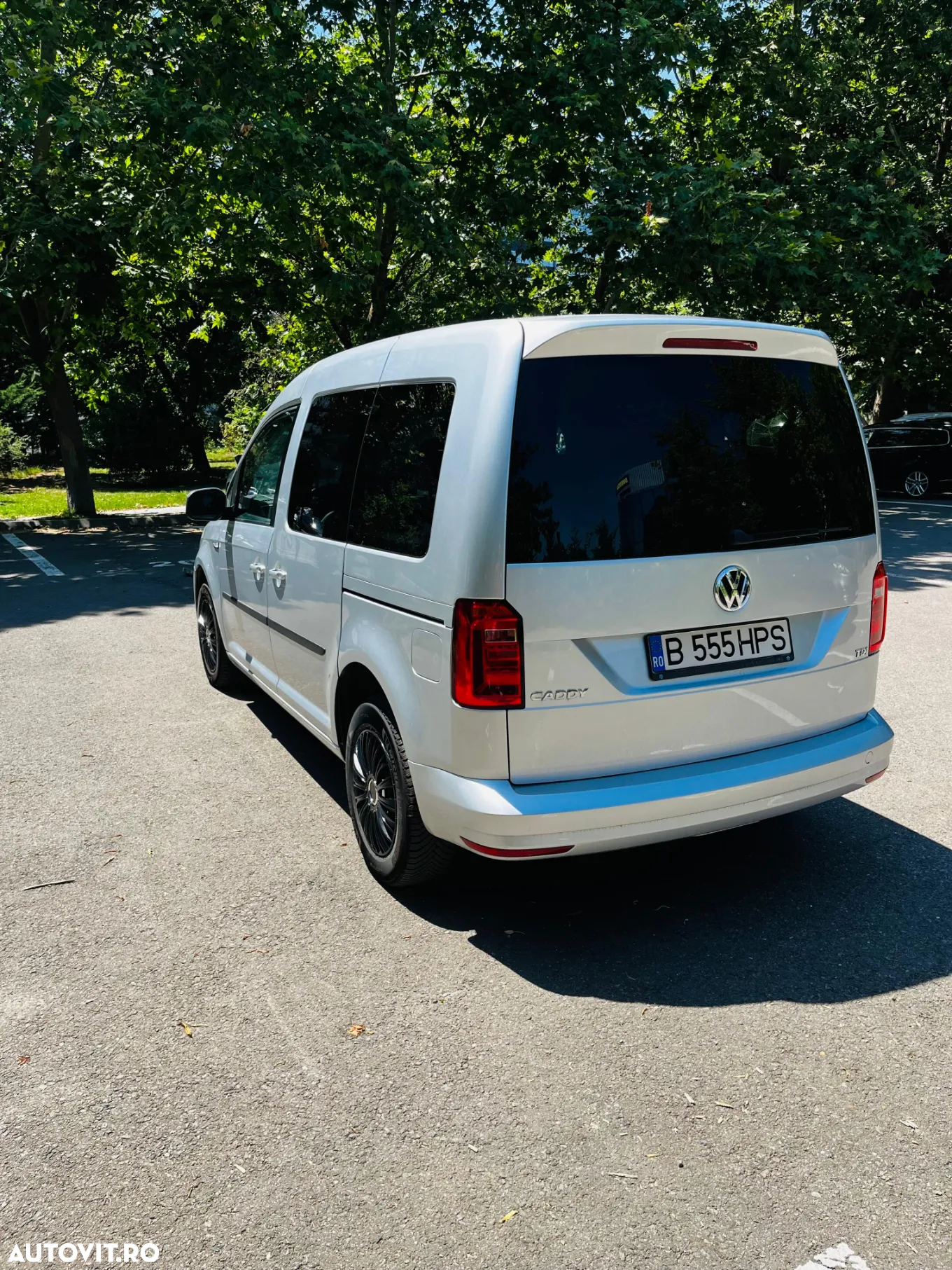 Volkswagen Caddy 2.0 TDI DSG - 12
