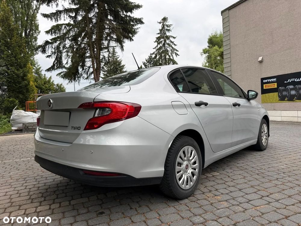Fiat Tipo 1.4 16v Easy EU6d - 11