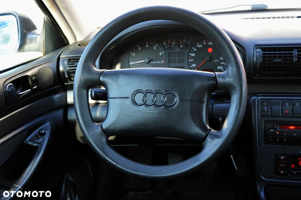 Audi A4 Limousine - 22