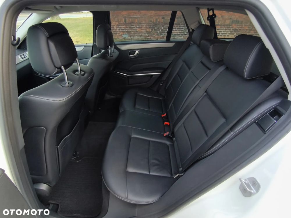 Mercedes-Benz Klasa E 250 BlueTEC 9G-TRONIC Edition - 27