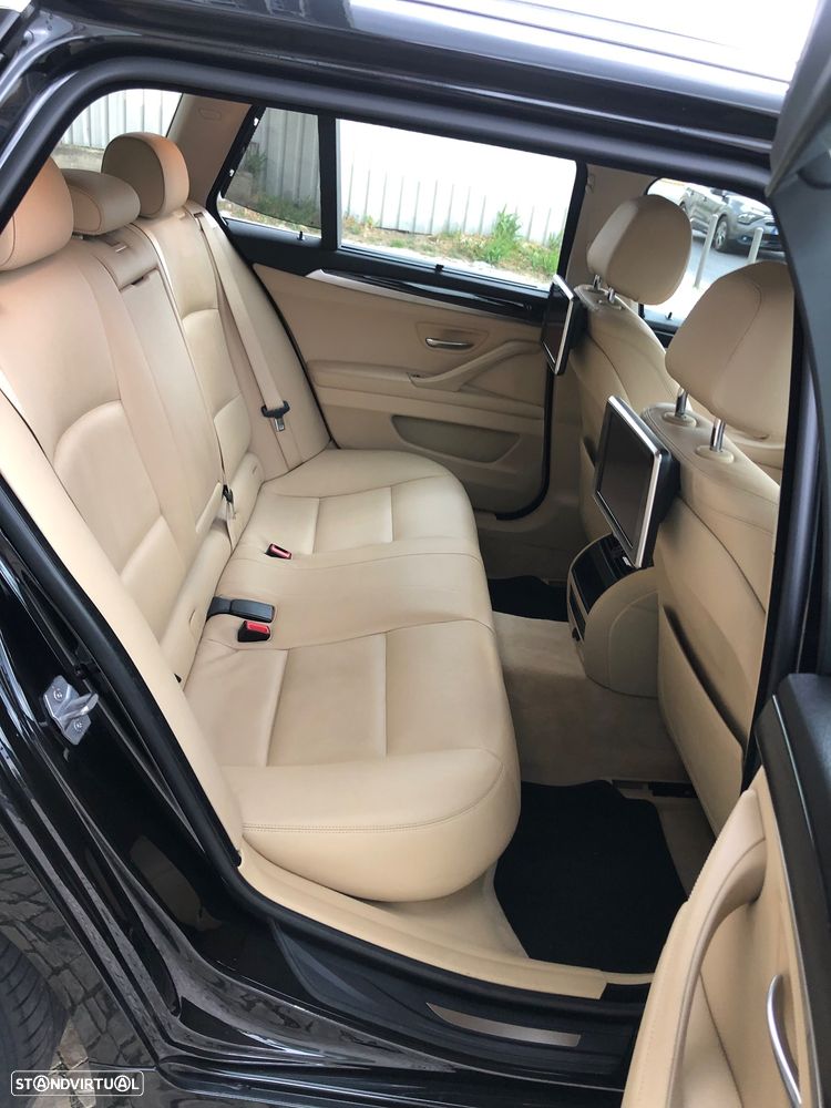 BMW 520 d Exclusive Auto 129g - 32