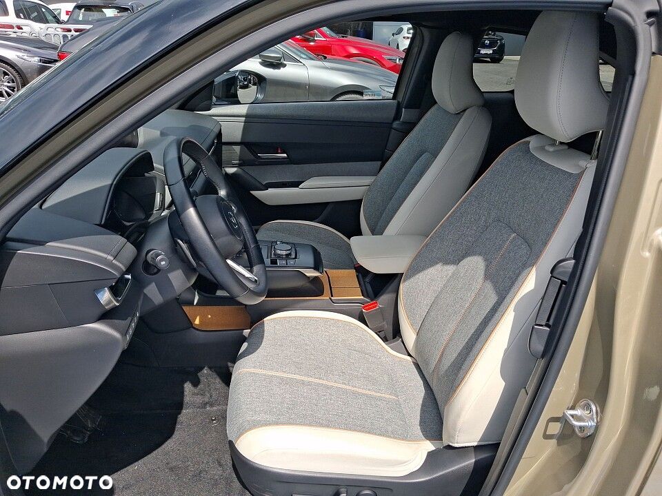 Mazda MX-30 - 18