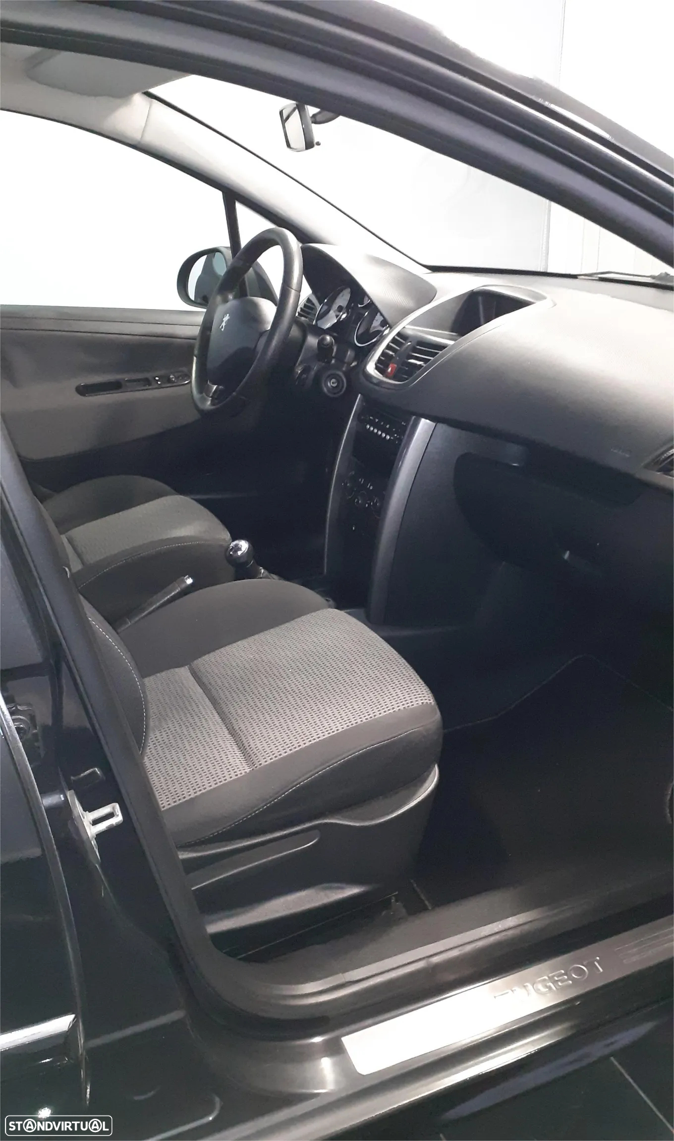 Peugeot 207 1.4 HDi Sport - 12