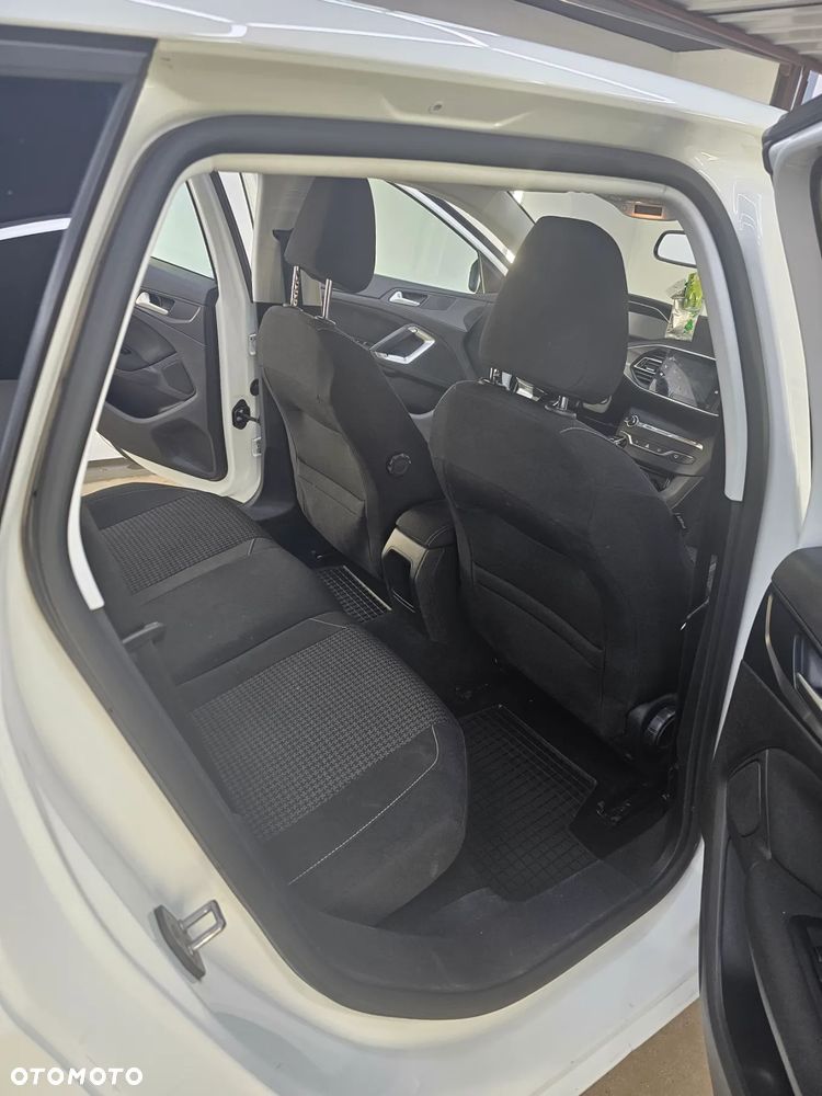 Peugeot 308 1.5 BlueHDi Active S&S - 8