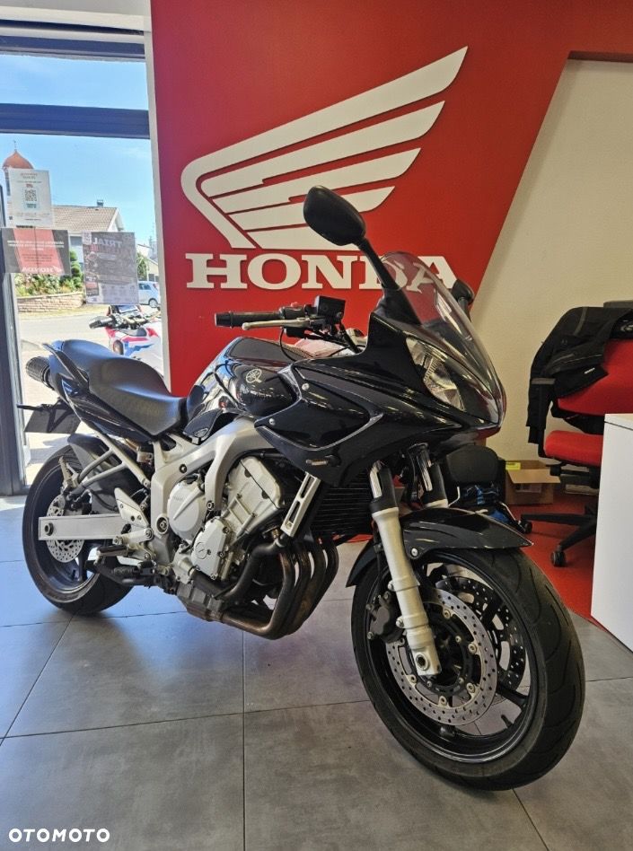 Yamaha FZ6