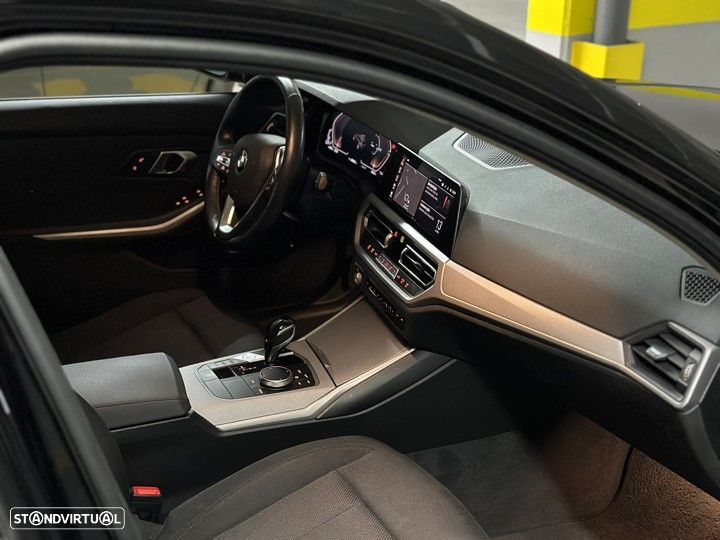 BMW 320 d Auto - 13