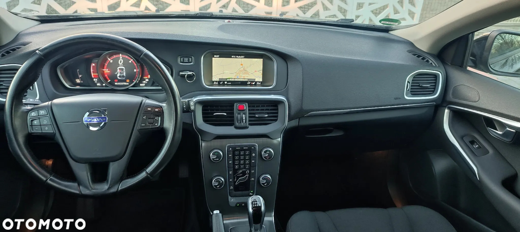 Volvo V40 D2 - 13