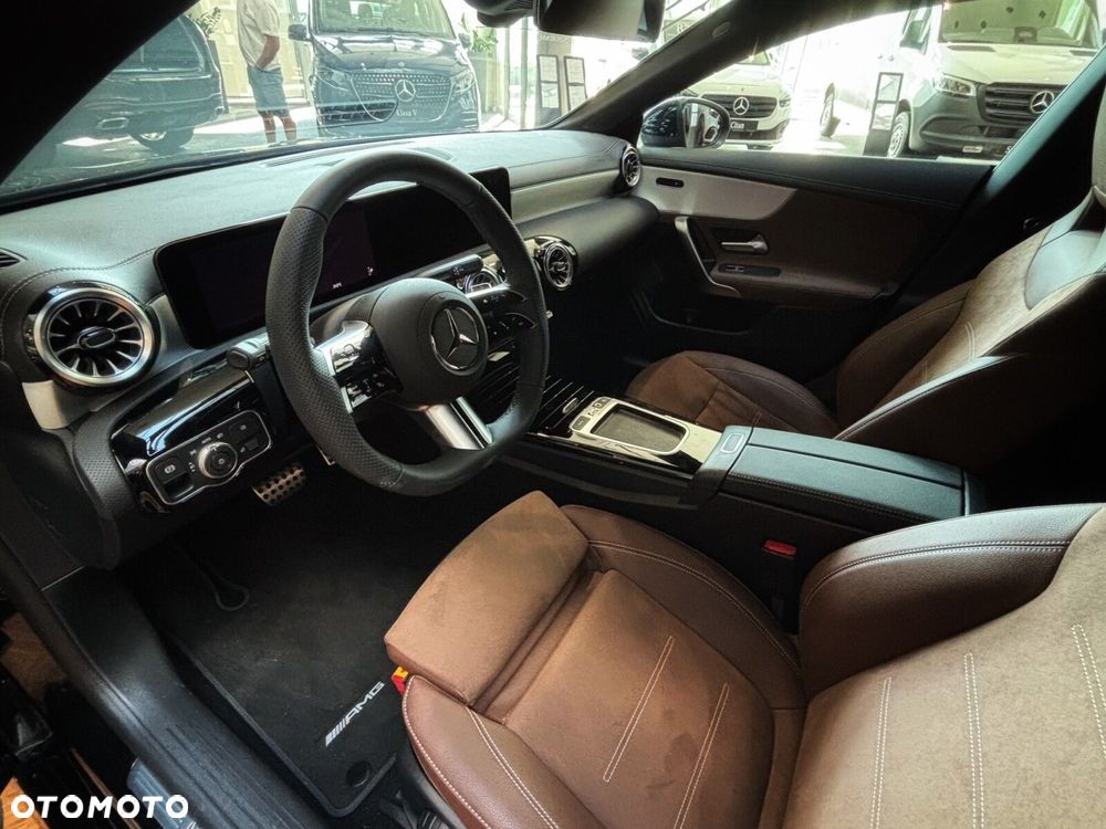 Mercedes-Benz CLA - 8