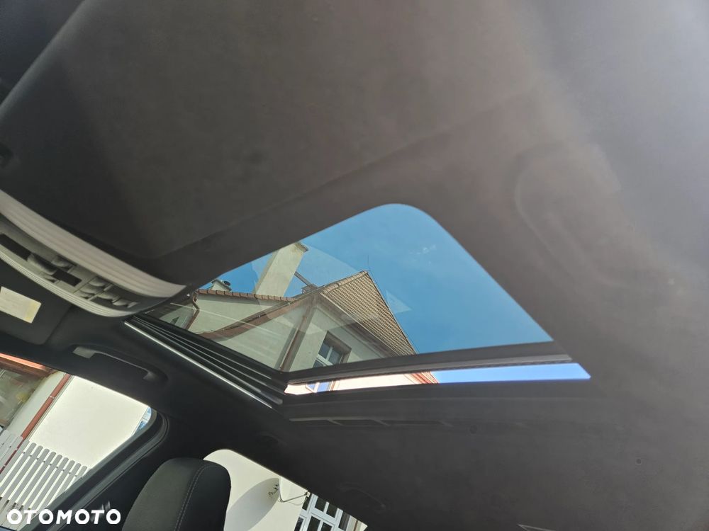 Mercedes-Benz Klasa E 220 BlueTEC 4Matic 7G-TRONIC - 18