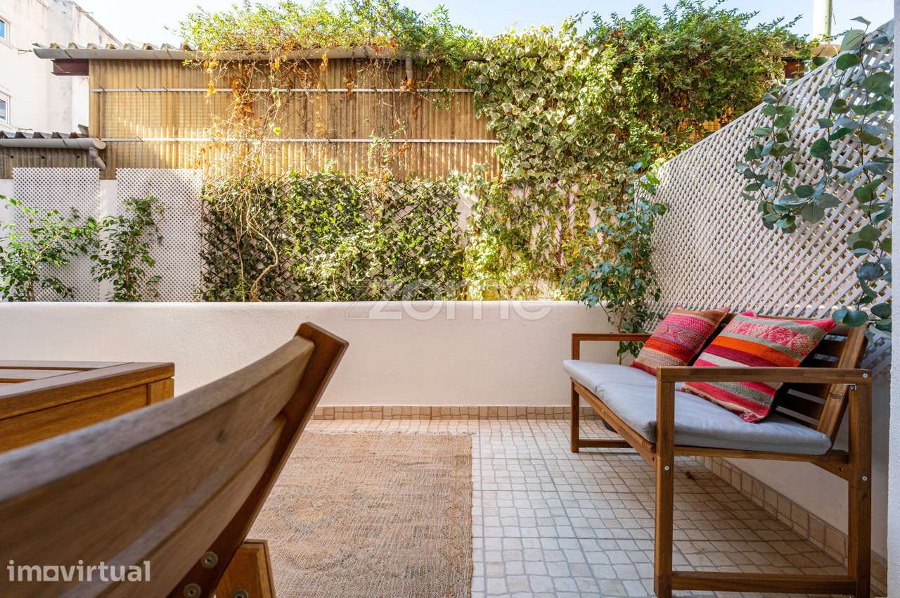 Apartamento T2 com Terraço Privativo | Dafundo - Grande imagem: 3/39