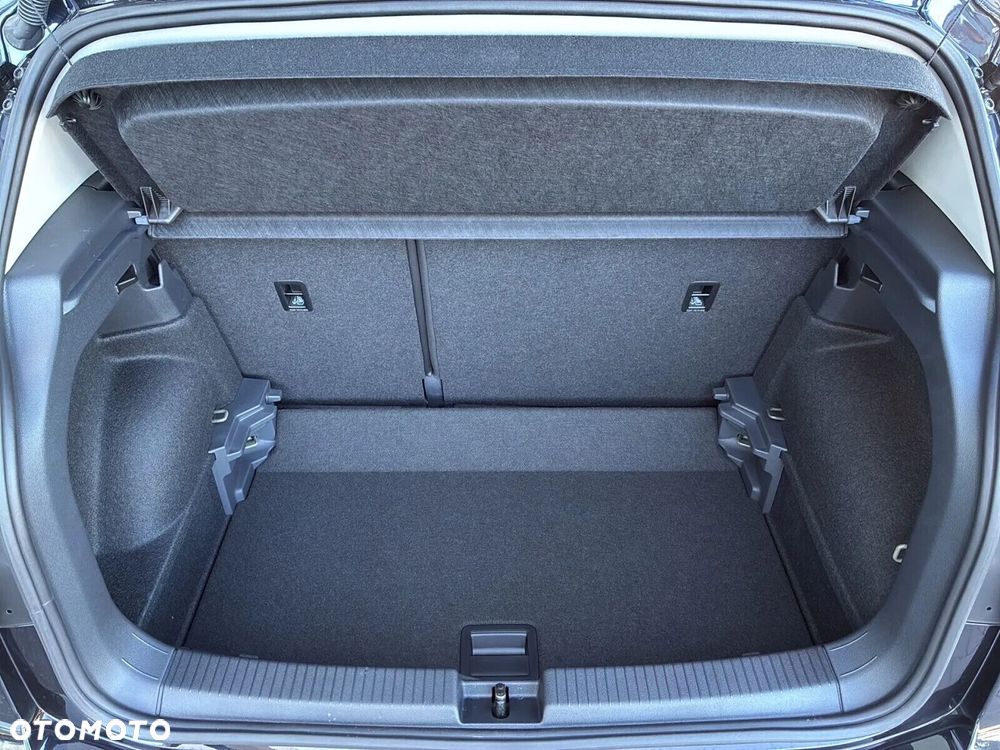 Volkswagen T-Cross - 19