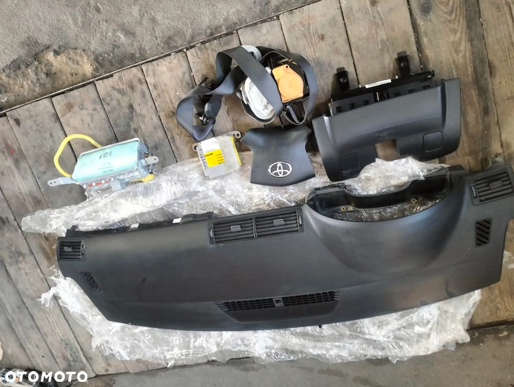 DESKA 3 PODUSZKI PASY SENSOR TOYOTA AVENSIS T25 LIFT - 2
