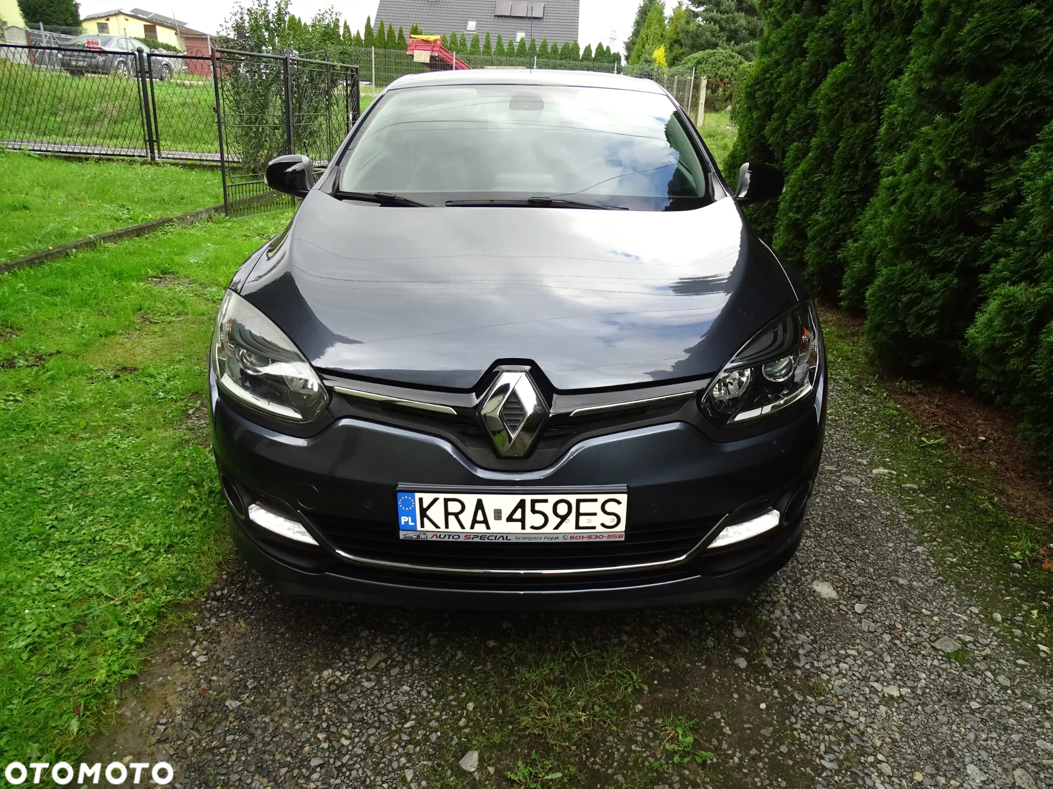 Renault Megane Coupe TCe 130 EDC Bose Edition - 3
