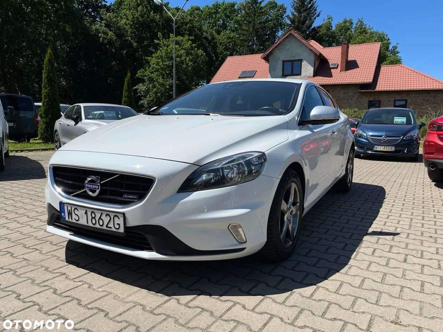 Volvo V40 D4 RDesign - 1