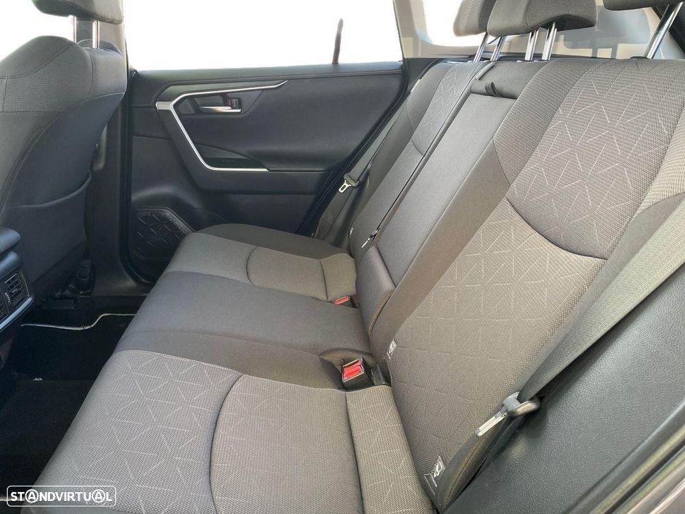 Toyota RAV4 - 11
