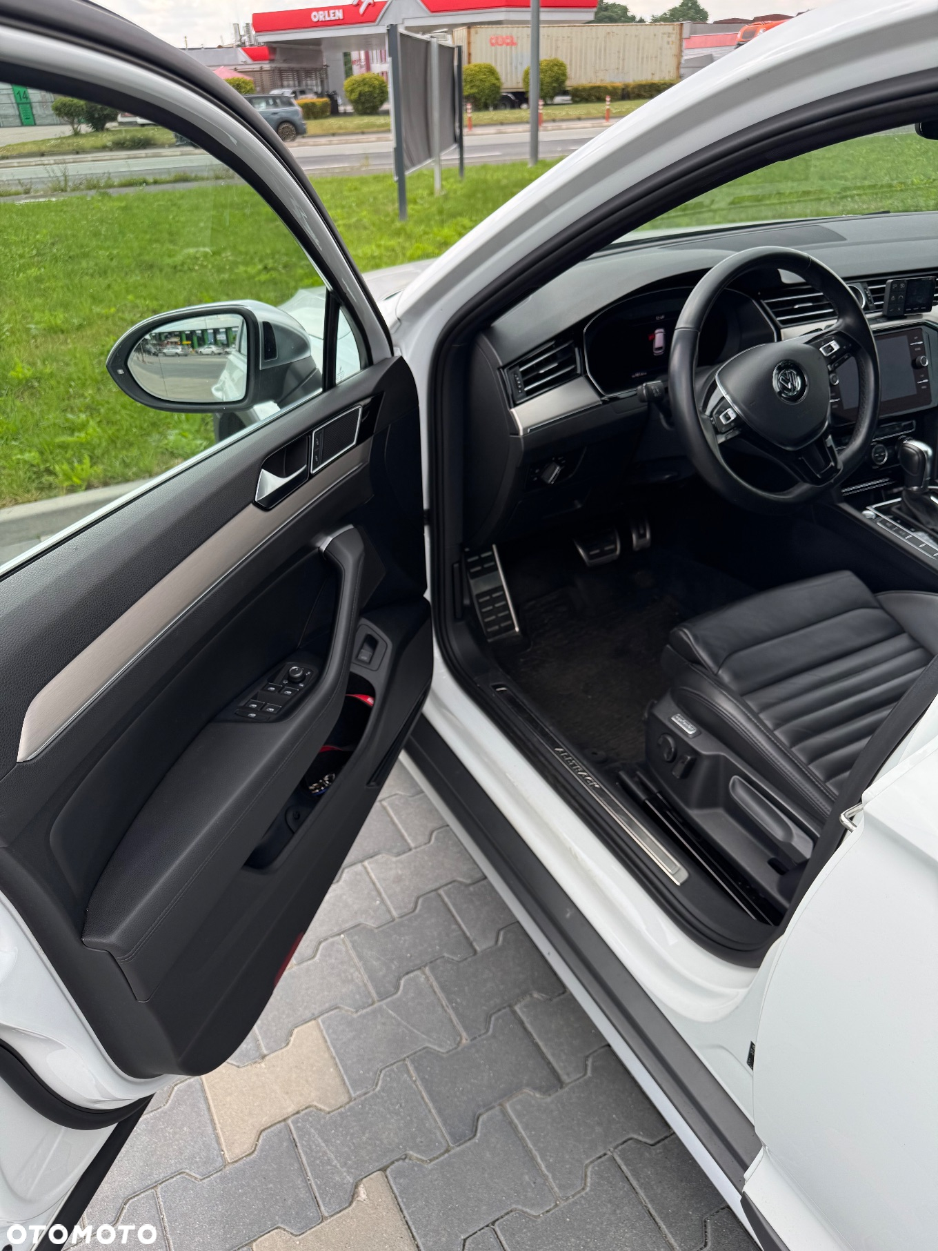 Volkswagen Passat Alltrack 2.0 TDI SCR 4Motion DSG - 13