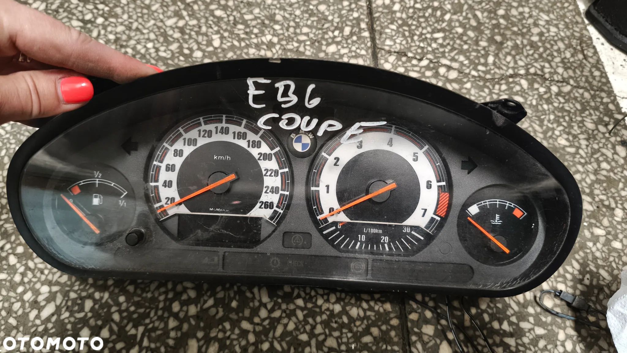Licznik BMW E36 coupe 8357765 - 1