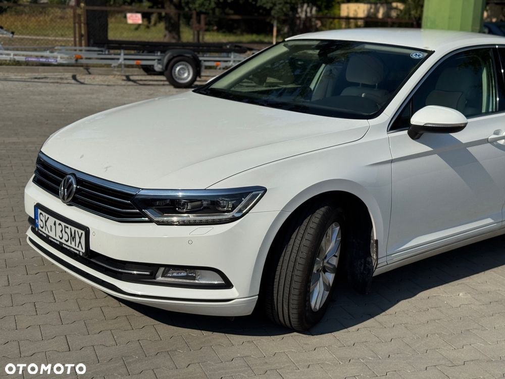 Volkswagen Passat 2.0 TDI SCR Comfortline - 22