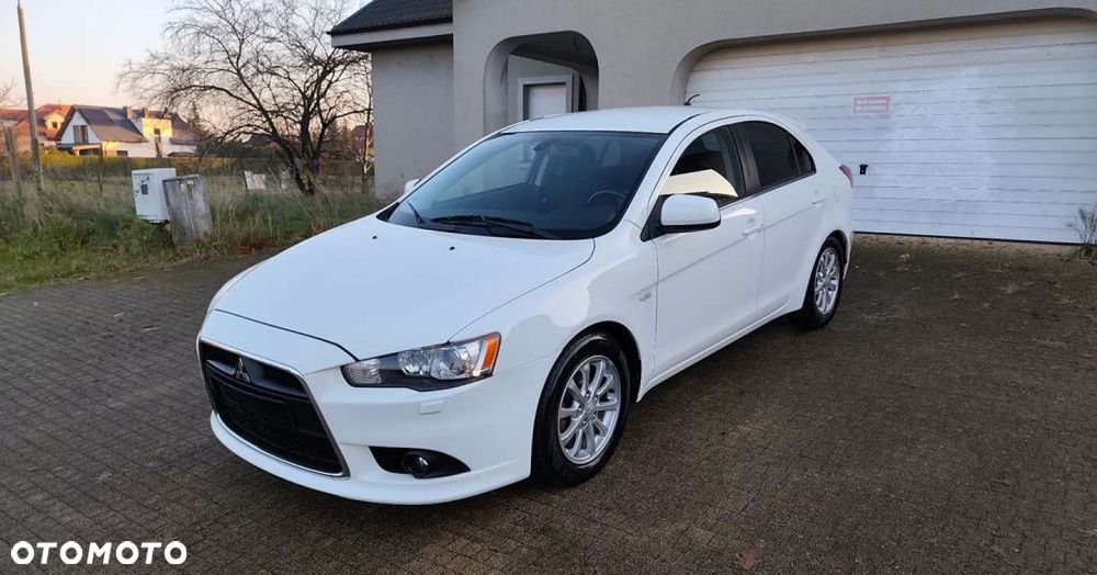 Mitsubishi Lancer - 1