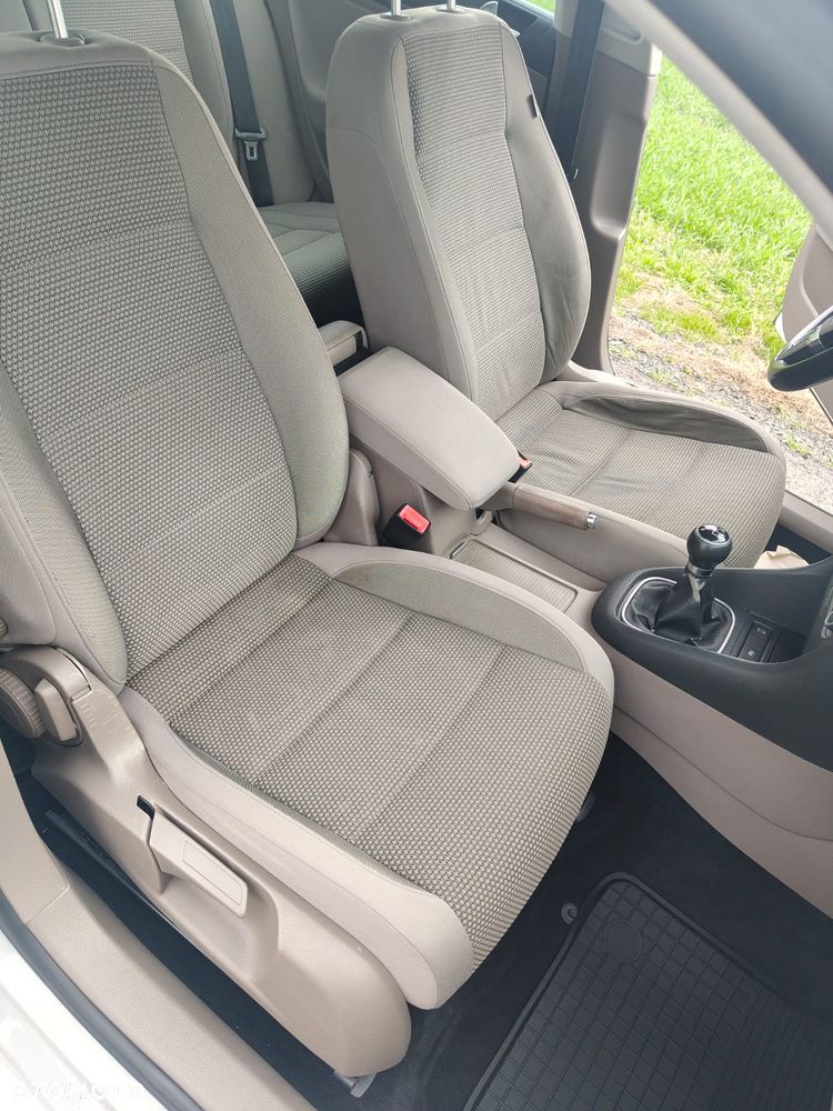 Volkswagen Golf 1.6 TDI DPF BlueMotion Technology Comfortline - 7