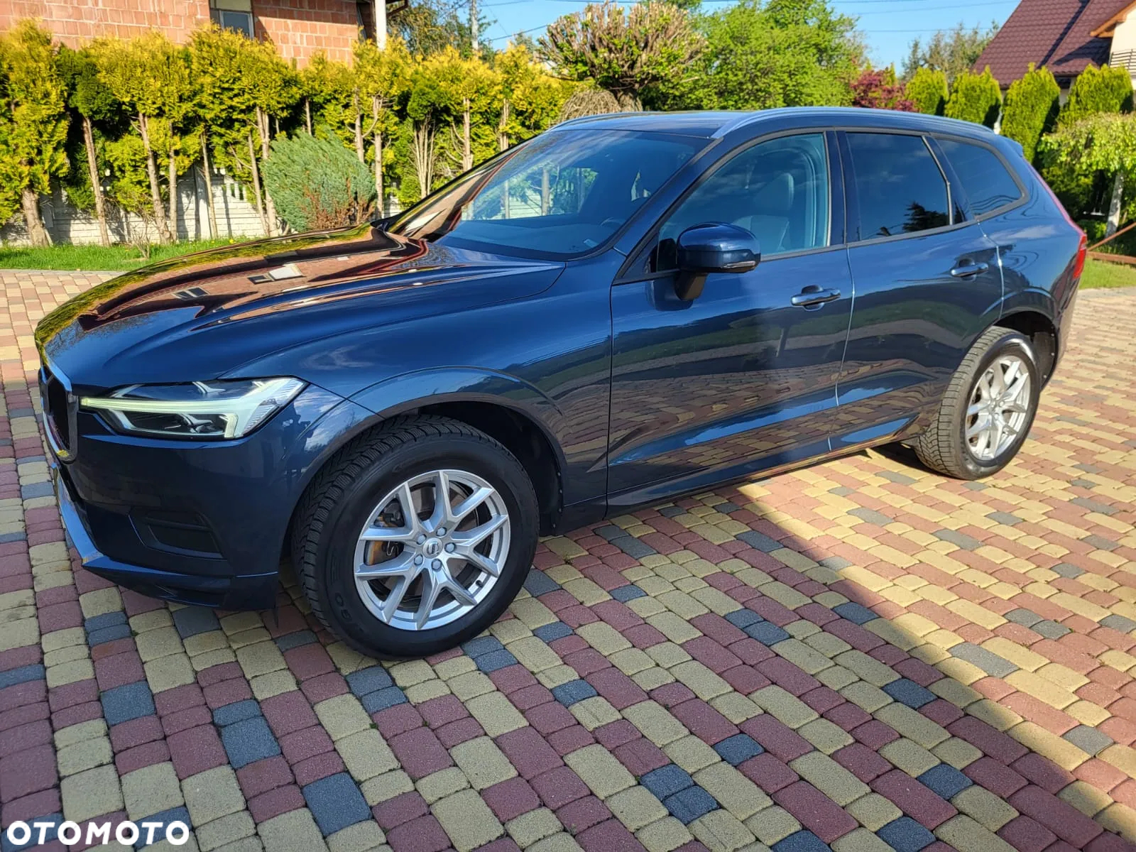 Volvo XC 60 D4 AWD Momentum - 2