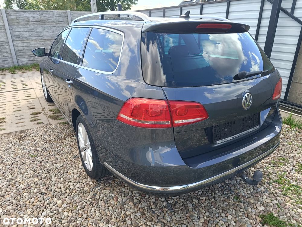 Volkswagen Passat - 15