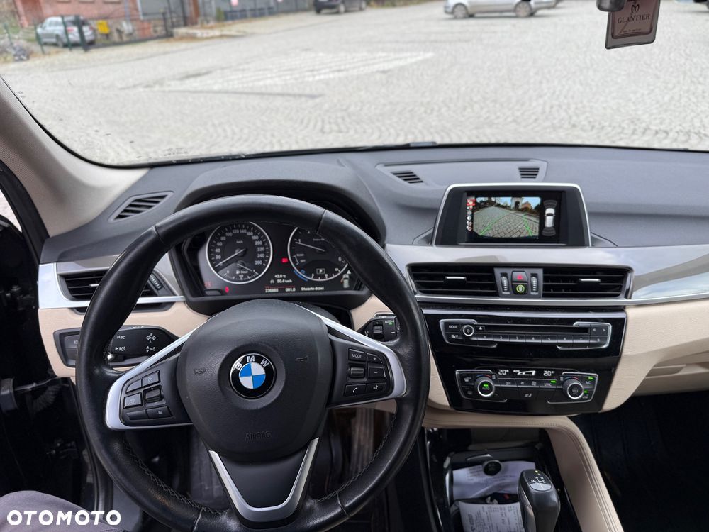 BMW X1 xDrive25d xLine - 12