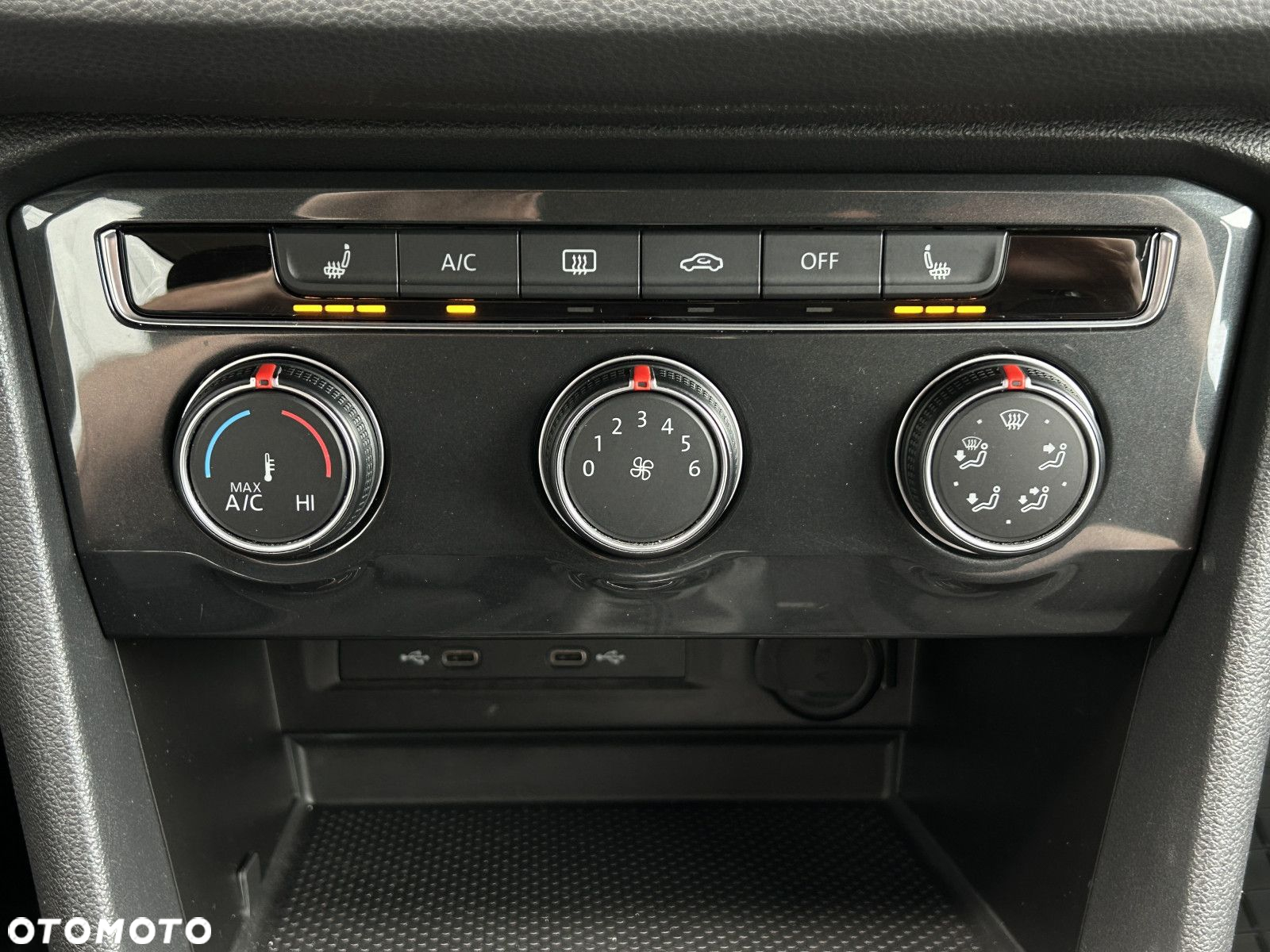 Volkswagen Tiguan - 25