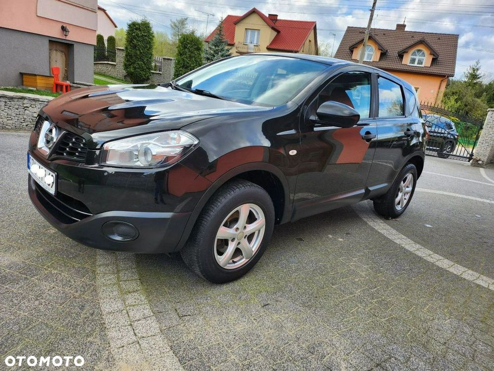 Nissan Qashqai - 2
