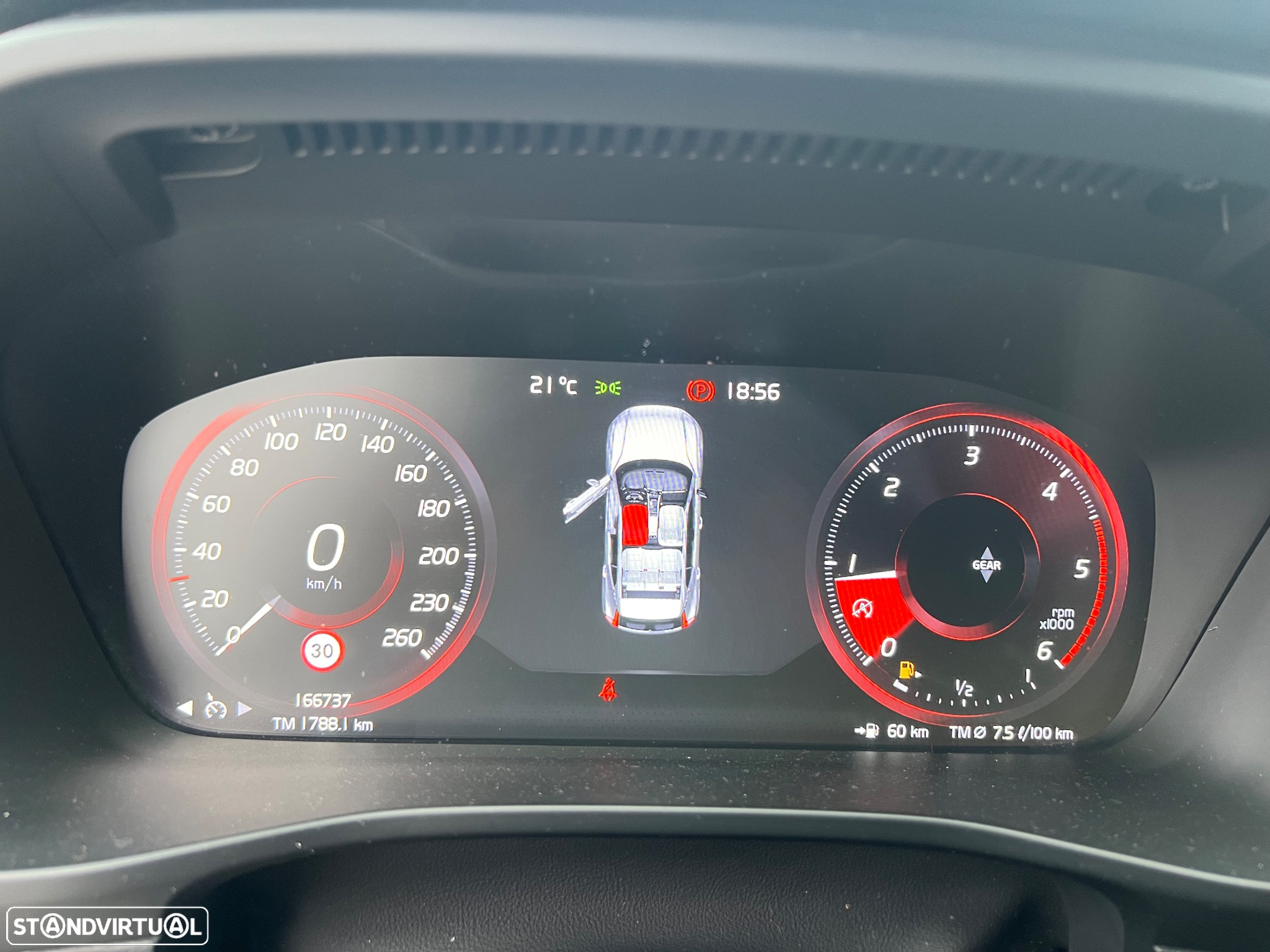 Volvo XC 40 2.0 D3 Momentum - 10