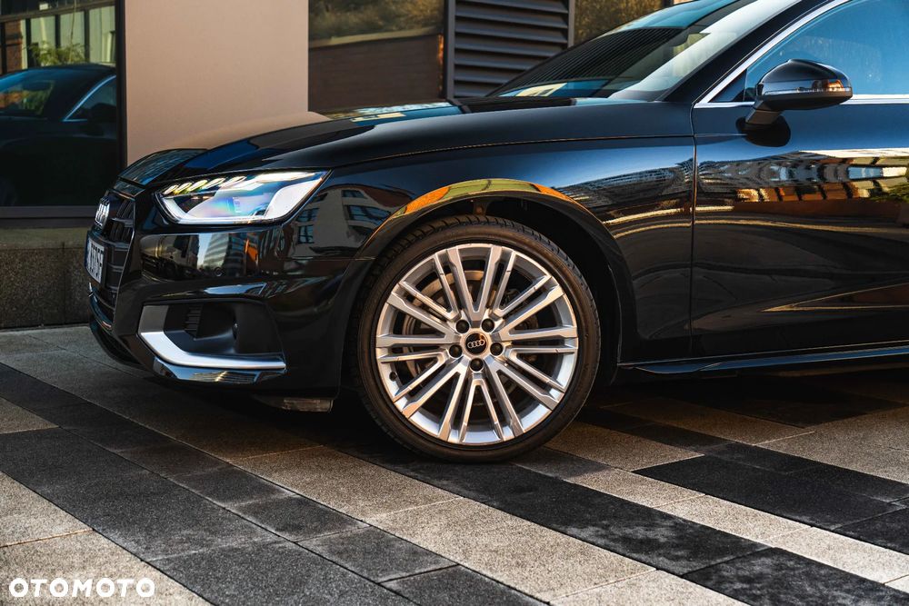 Audi A4 Limousine 35 TFSI mHEV S Line S tronic - 33