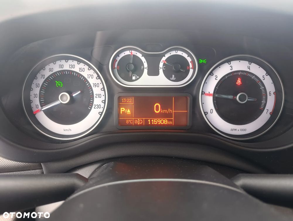 Fiat 500L Living 1.4 T-Jet 16V Pop-Star - 23