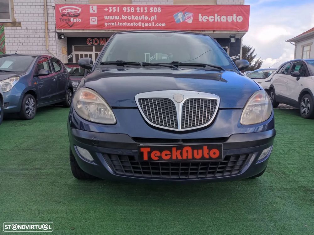 Lancia Ypsilon 1.2 16V Fashion - 11