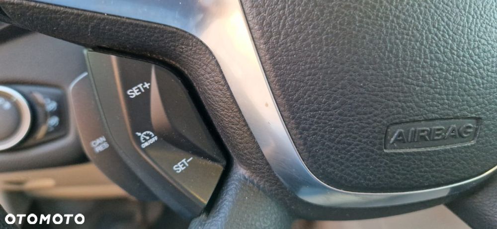 Ford Escape 2.0 EcoBoost AWD Titanium - 21