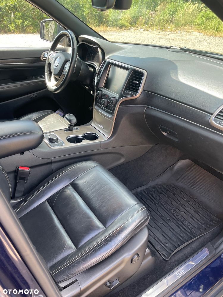 Jeep Grand Cherokee - 19