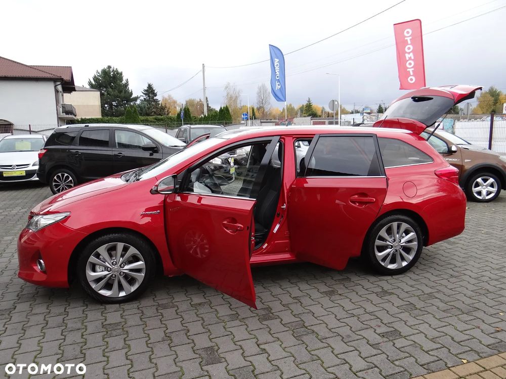 Toyota Auris 1.8 VVT-i Hybrid Automatik Touring Sports Executive - 16