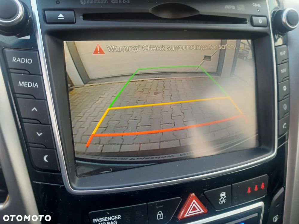 Hyundai i30 1.6 CRDI Trend - 14