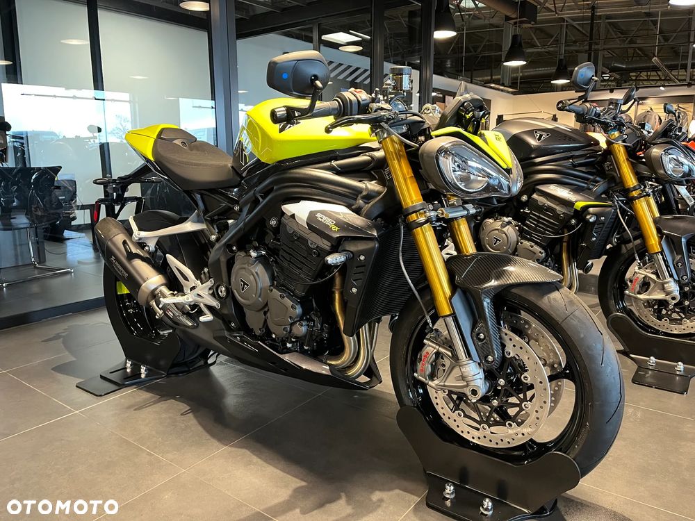 Triumph Speed Triple - 1