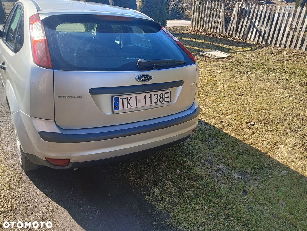 Ford Focus 1.6 TDCi Ambiente - 4