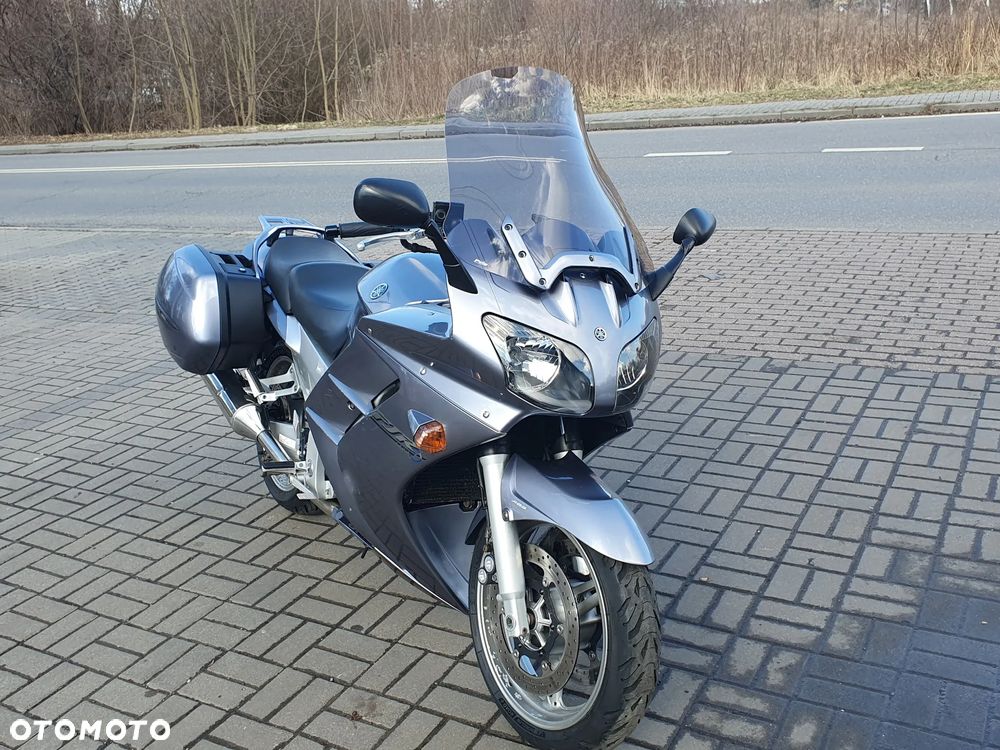 Yamaha FJR - 7
