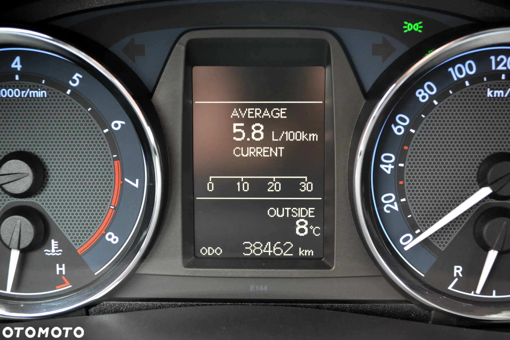 Toyota Corolla 1.6 Premium + - 39