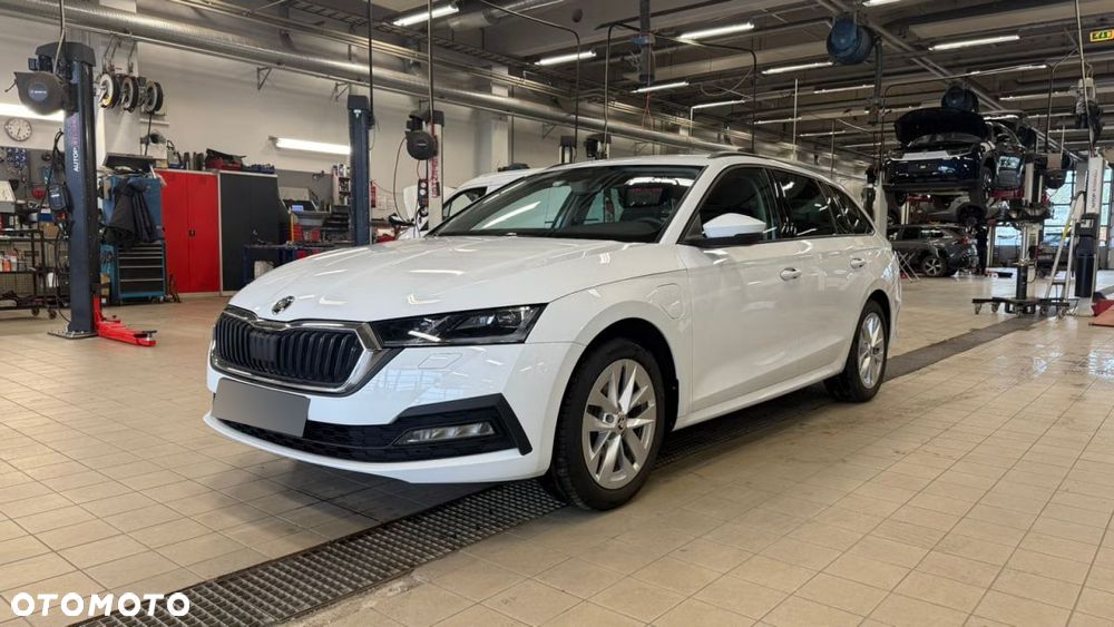 Skoda Octavia 1.4 TSI DSG Ambition - 2