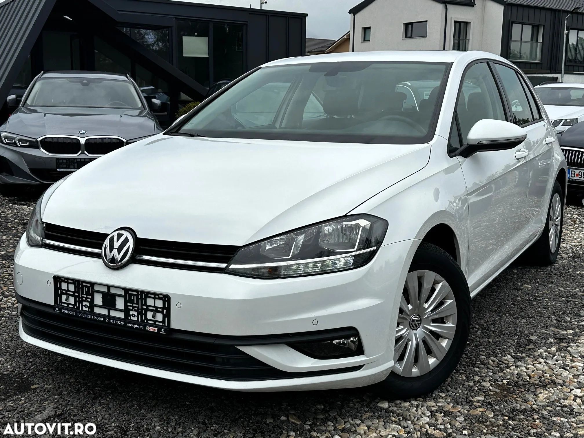 Volkswagen Golf 1.6 TDI Trendline - 1