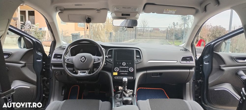 Renault Megane ENERGY TCe 100 INTENS - 9
