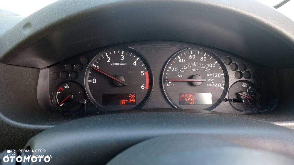 Nissan Navara - 2